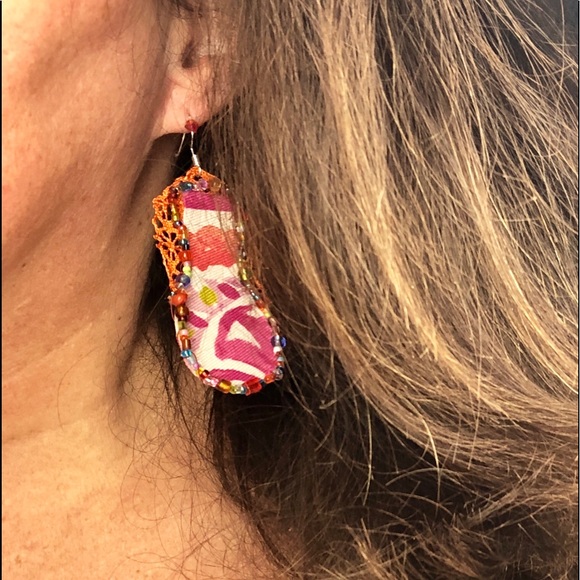 Earrings, Glass Bead Fiber Art Earrings NWT - Picture 6 of 6